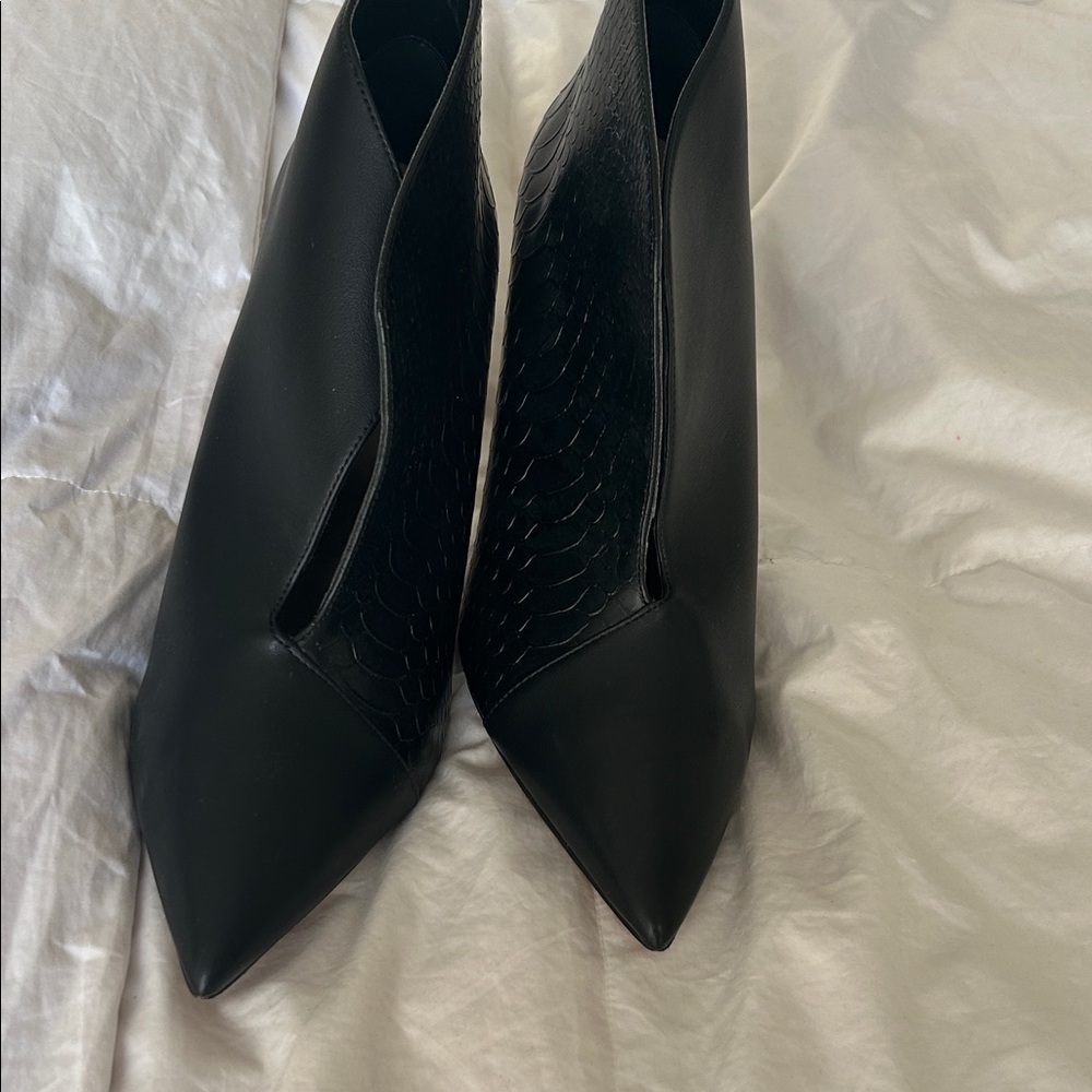 Aldo Black Pointed Toe V-Cut Ankle Booties